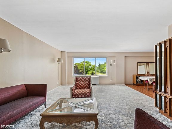 4th image of 6933 N Kedzie Ave APT 302