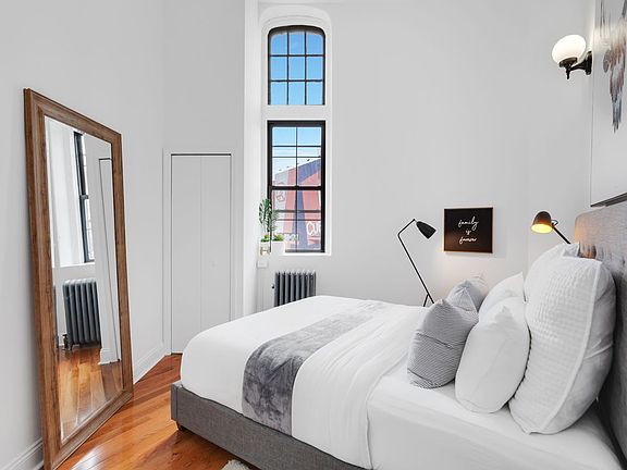 5th image of 555 Washington Ave APT 2J