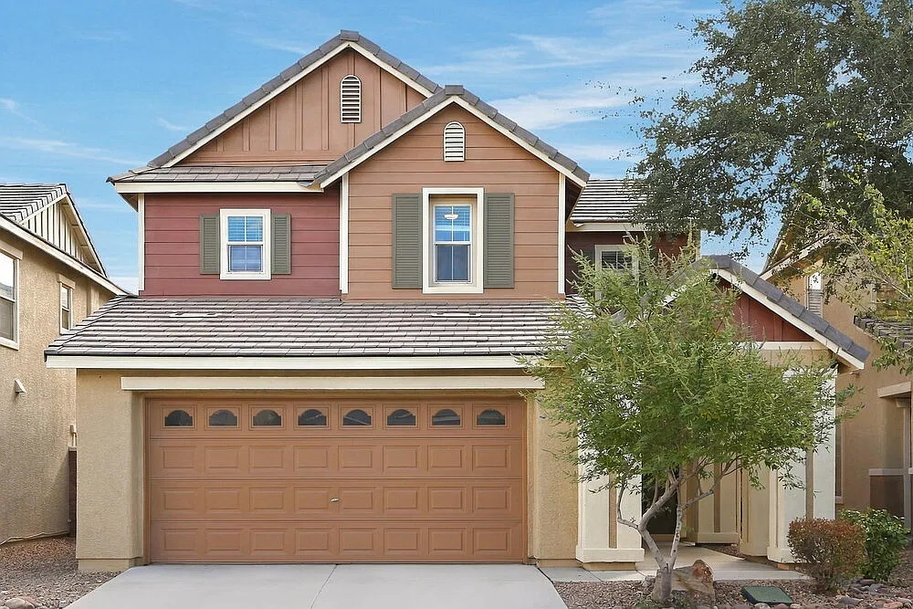 3 bed, 2.5 bath, 1615 sqft, $1,935 — Photo 1