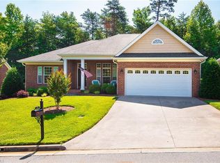 229 Fryes Creek Ln, Clemmons, NC 27012