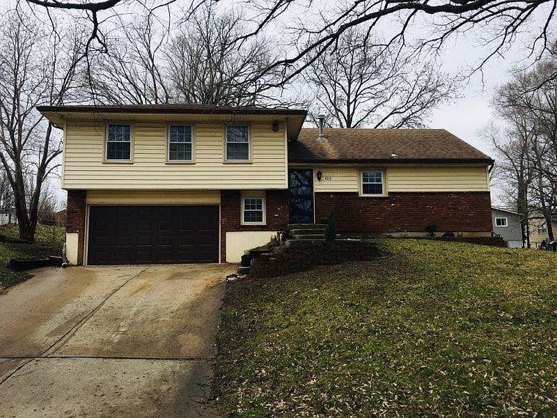 1st image of 4212 N Quincy Ave