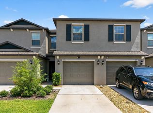 824 Royal Empress Dr, Ruskin, FL 33570