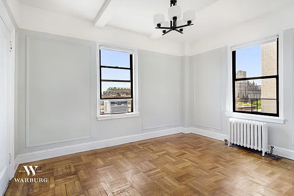 Sold by Warburg | media 4