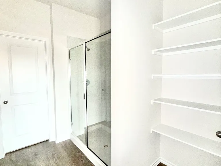 920 Jefferson Way — Photo 7