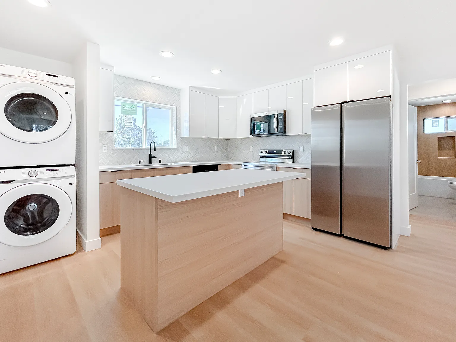4 bed, $4,800 — Photo 3