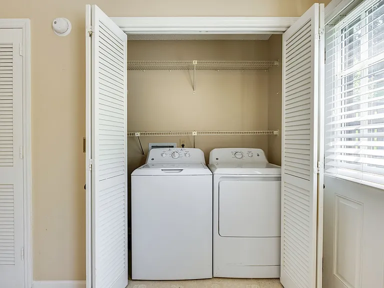 5768 Stone Brook Dr — Photo 15
