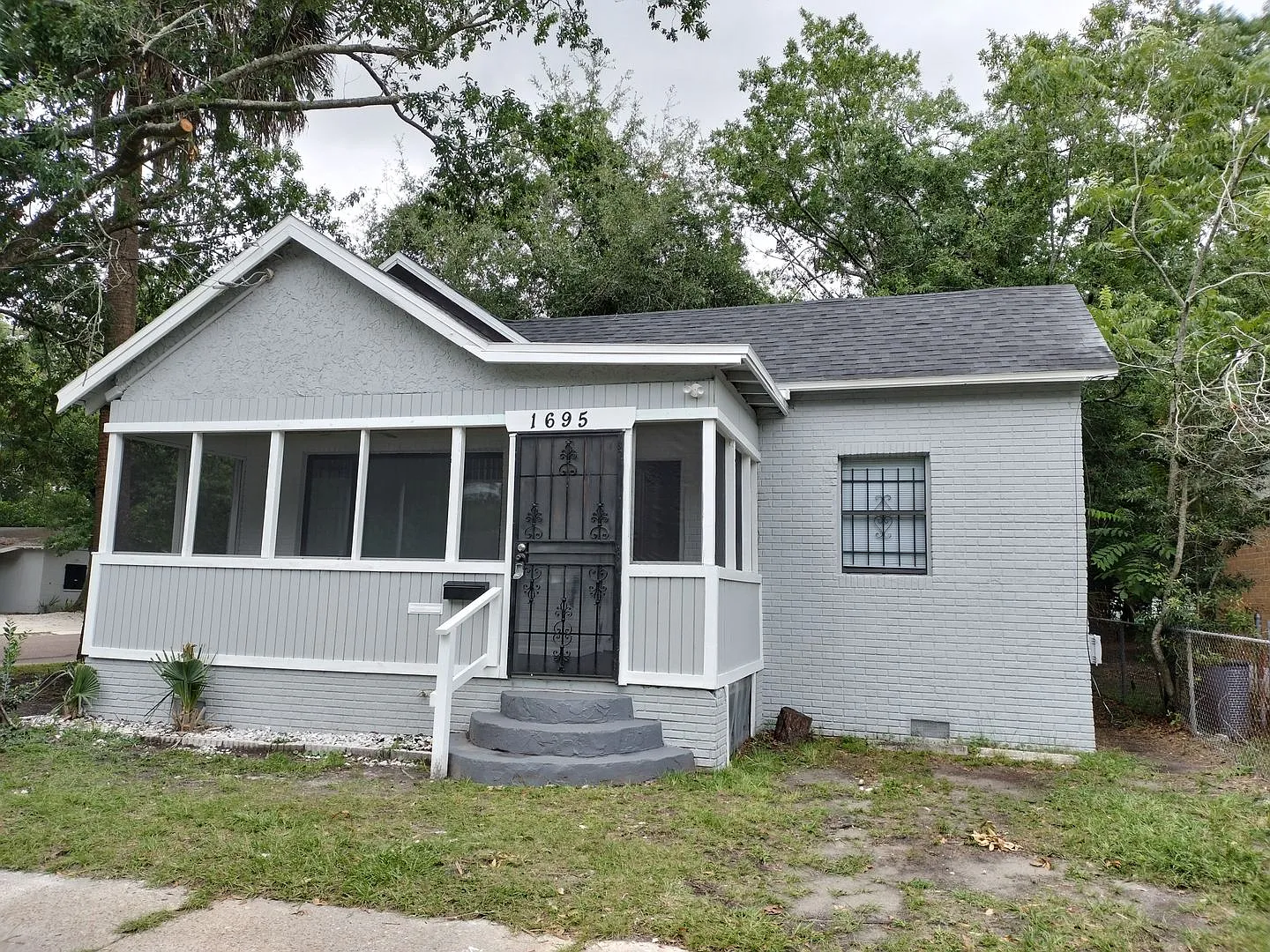 ** Section 8 Approved** 3/2 Single Family home Move in Ready — Photo 1