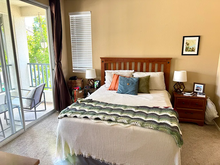 402 Bay Berry Pl — Photo 10