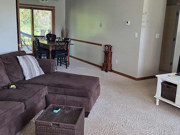 3rd image of 1359 Frank Dr