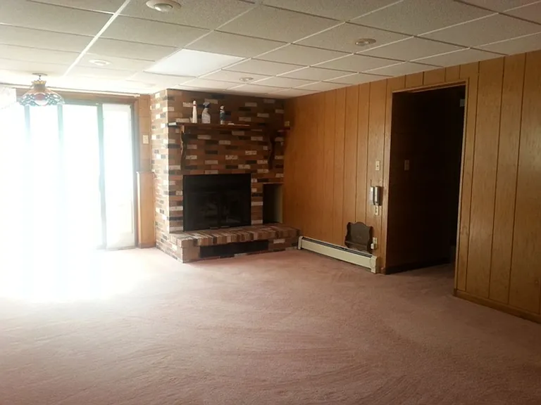 750 Country Club Rd — Photo 6