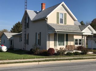 11 E Franklin St, Chickasaw, OH 45826