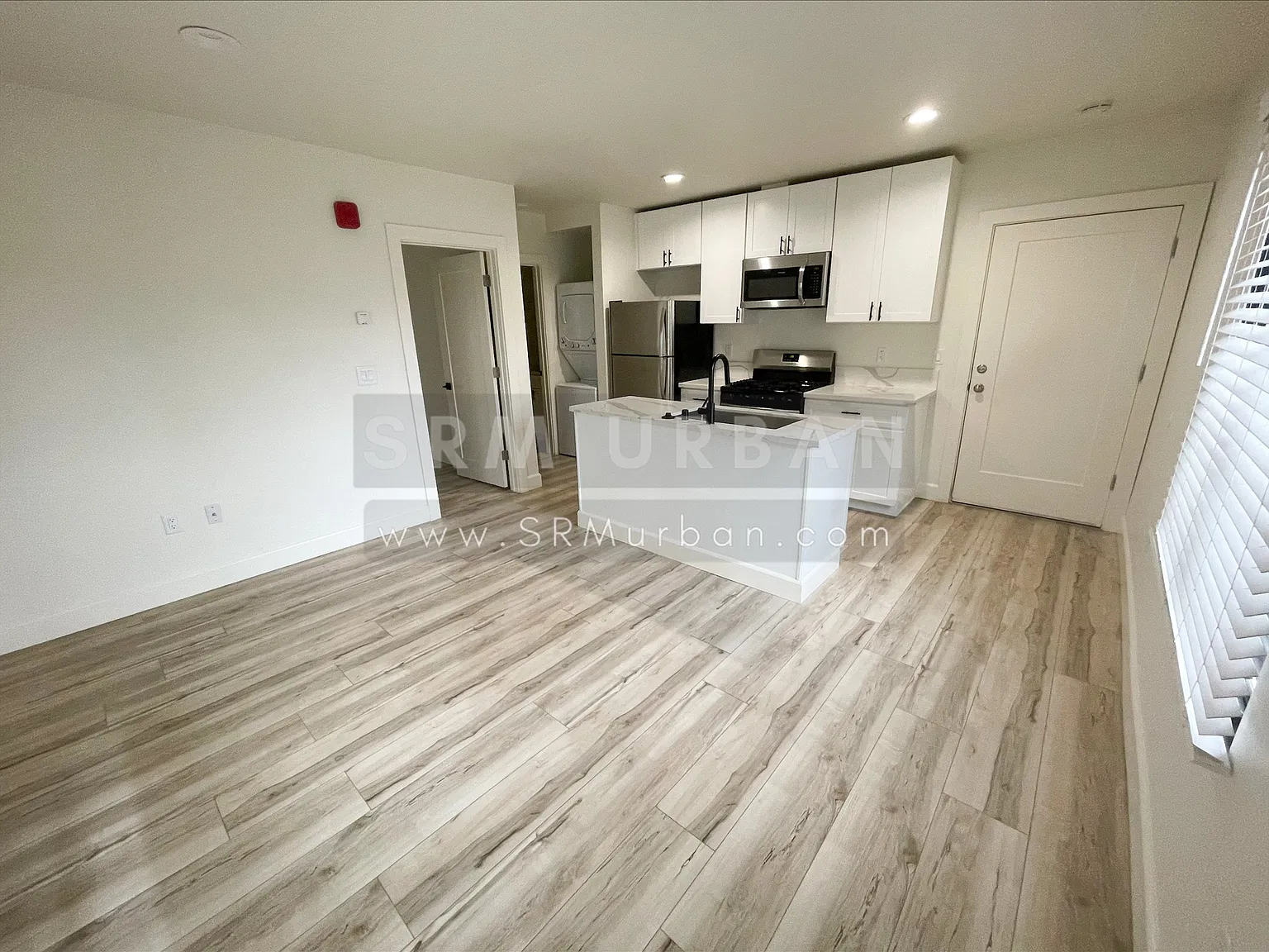 1 bed, 450 sqft, $2,195 — Photo 2
