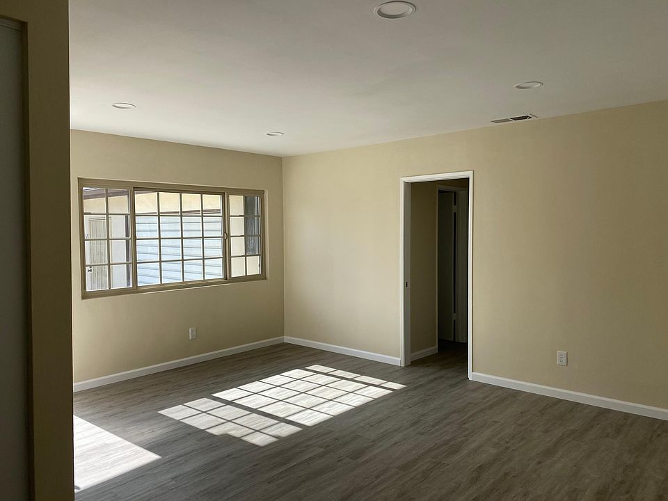 1st image of 1557 W 218th St #1