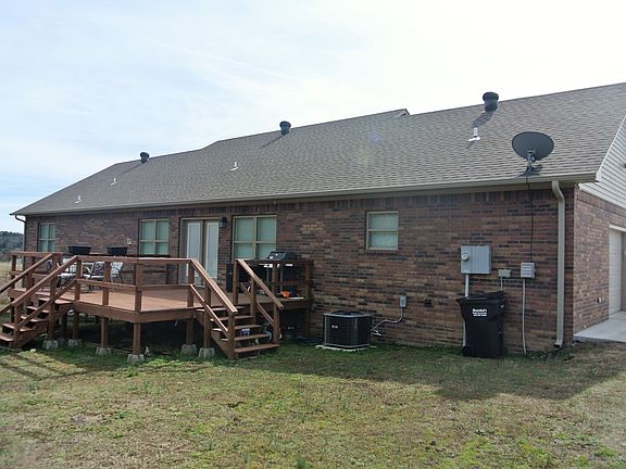 3rd image of 740 Stoneridge Cir