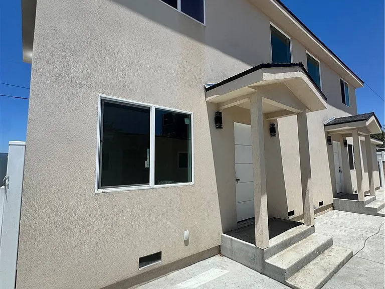 13913 Del Sur — Photo 1