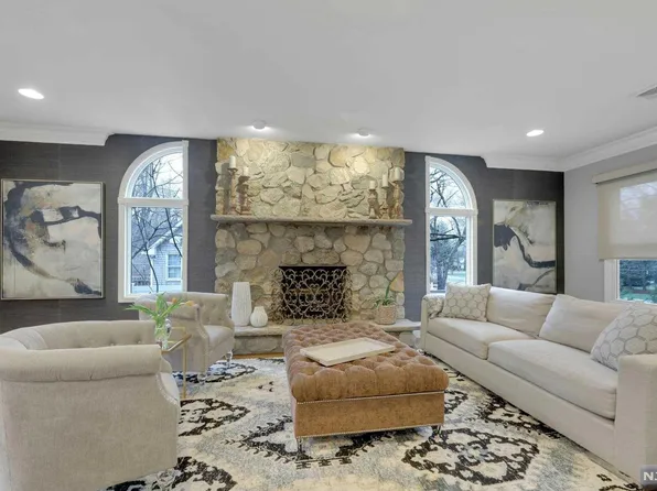 852 Hillsdale Ave, Hillsdale, NJ 07642