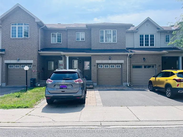29 Chesapeake Cres — Photo 1