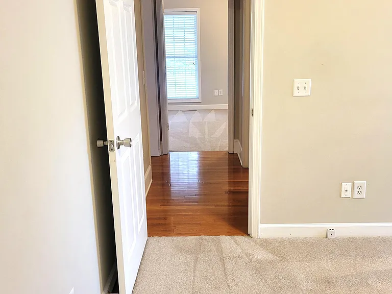 945 Diamondhead Dr S — Photo 46