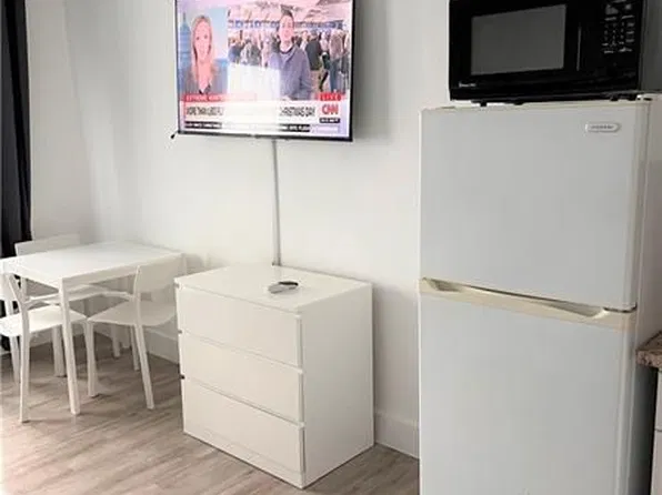 6345 Collins Ave, Miami Beach, FL 33141