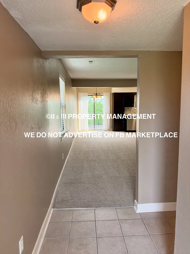 412 NE 6th St Unit D - 1 — Photo 4