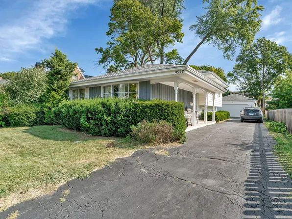 4217 Main St, Downers Grove, IL 60515