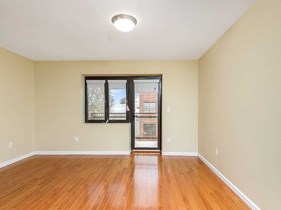 4th image of 172-18 Jamaica Ave #3C