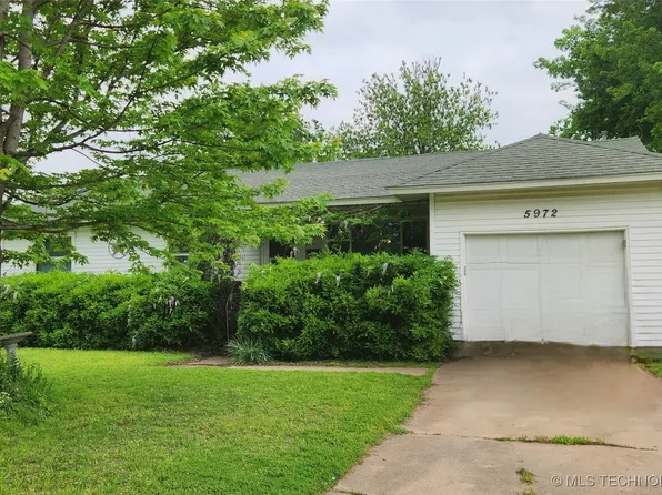 5972 E 27th Pl, Tulsa, OK 74114