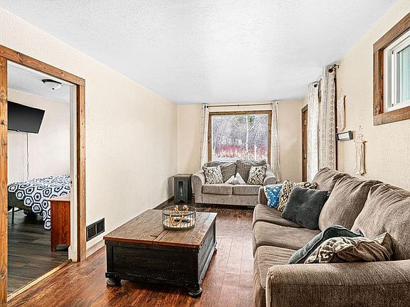 3rd image of 4705 Vermilion Rd