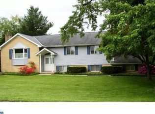 4748 Ackermans Ln, Coopersburg, PA 18036
