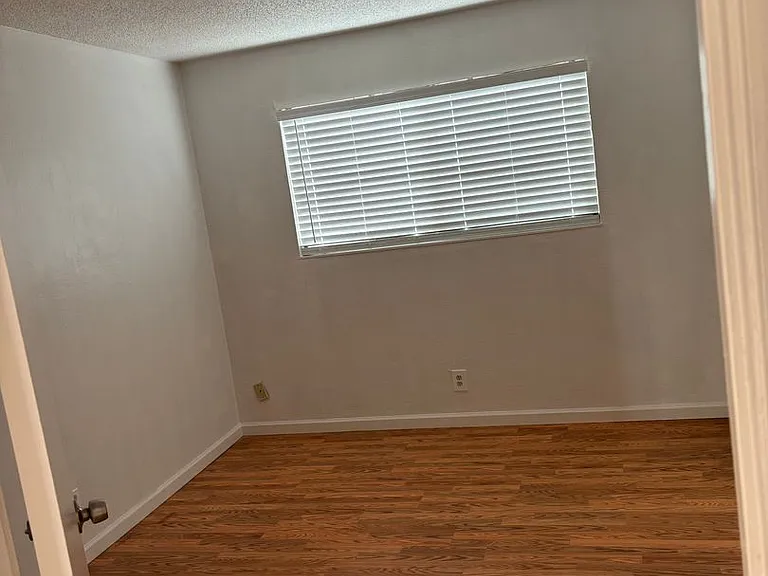 7466 Bridgit Drive — Photo 7