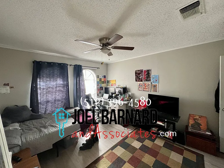 819 Old RR 12 — Photo 16