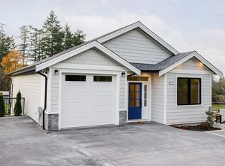 10950 Chalet Rd, North Saanich, BC V8L5M2