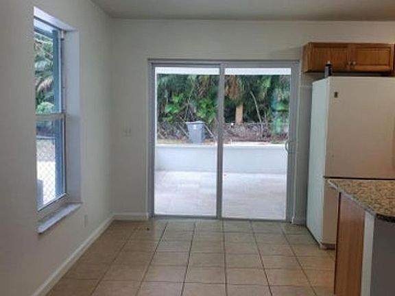 3rd image of 4740 Hairland Dr