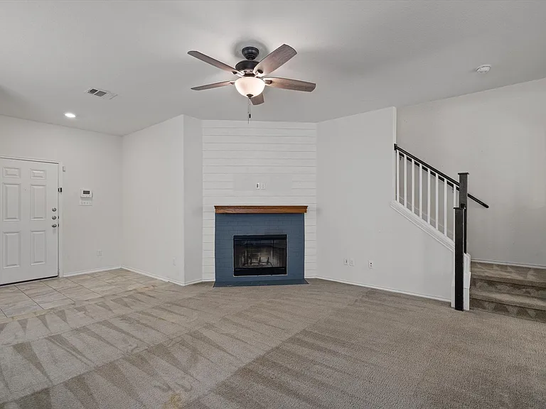 2950 E Old Settlers Blvd #37 — Photo 5