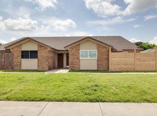 716 E Pecan St #716, Hurst, TX 76053