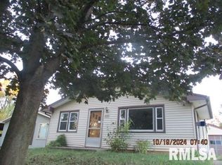204 Orchard St, Creve Coeur, IL