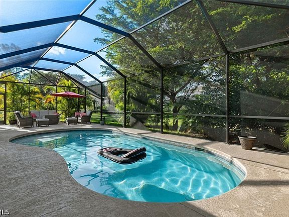 2nd image of 12353 Crooked Creek Ln