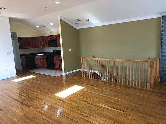 3rd image of 91 Beacon Ave #2