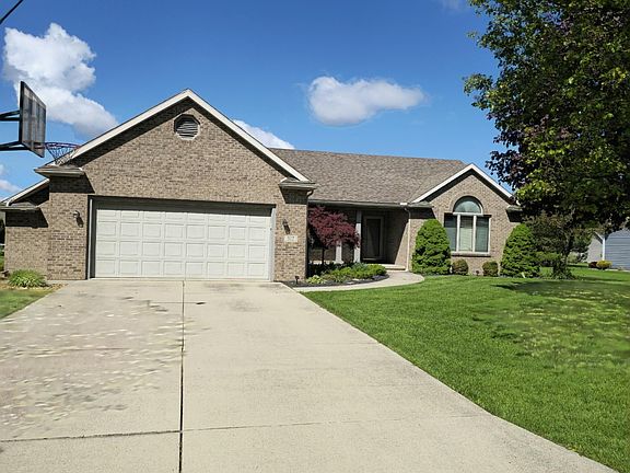 2nd image of 317 N Pointe Dr