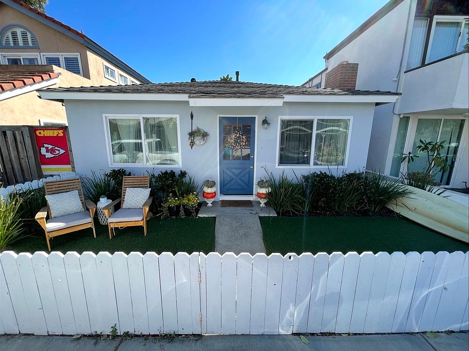 1st image of 406 39th St #A