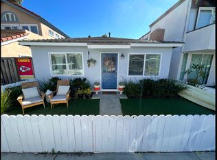 406 39th St #A, Newport Beach, CA 92663