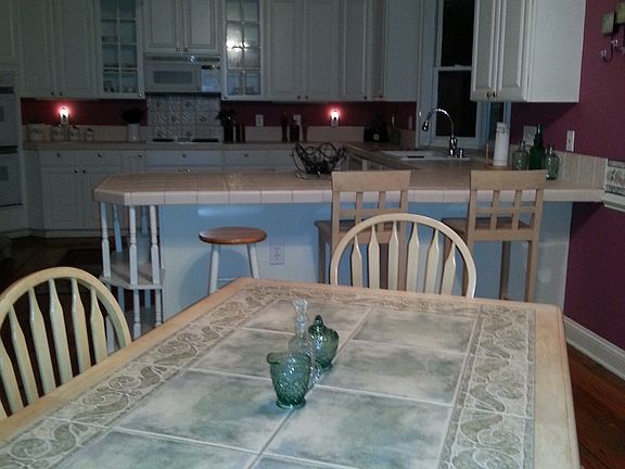 Breakfast nook plus formal