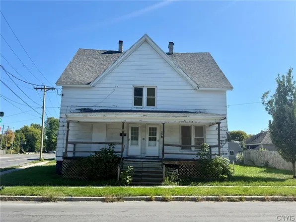 340-342 N Rutland St, Watertown, NY 13601