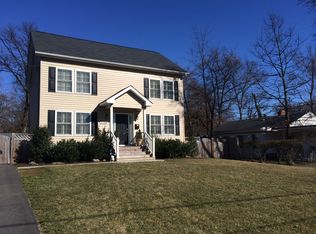 3129 Hodge Pl, Falls Church, VA 22042