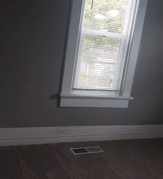 425 S Glick St — Photo 8