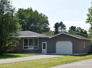 353 Adams St, Gwinn, MI 49841