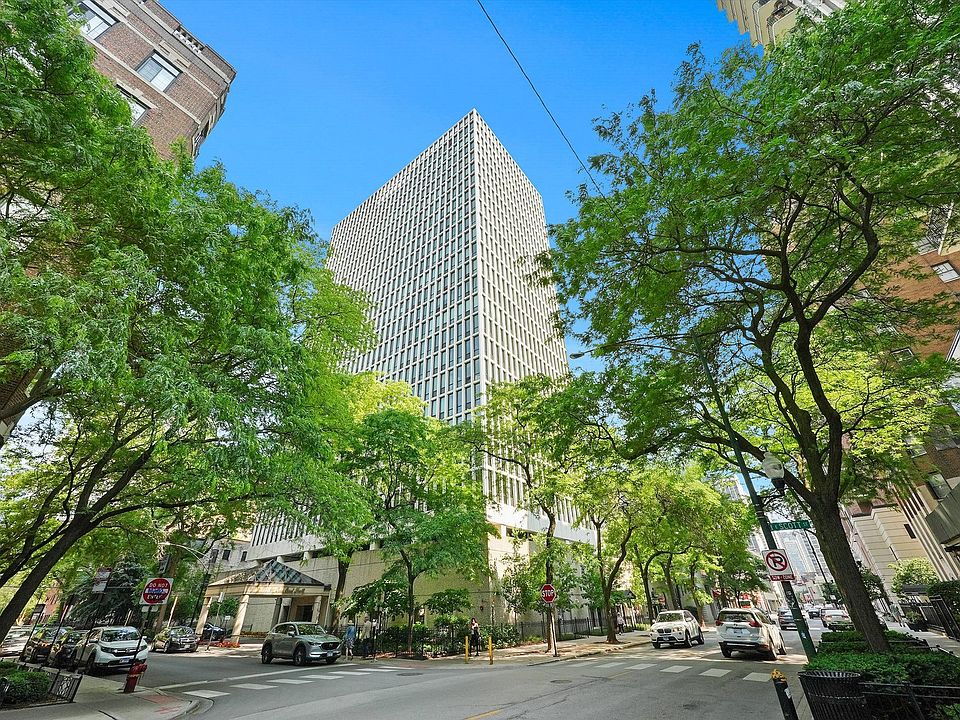 1st image of 1 E Scott St APT 1109