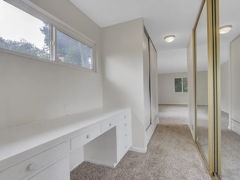 1290 Estudillo Ave — Photo 22