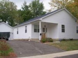 22 N Kendall St, Aurora, IL 60505