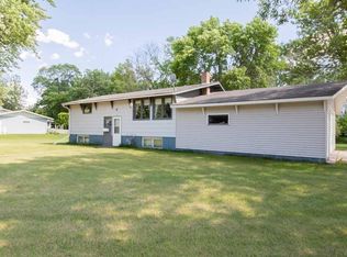 122 E Dahlstrom Ave, Appleton, MN 56208